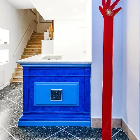 Ξενοδοχείο Lia Art *